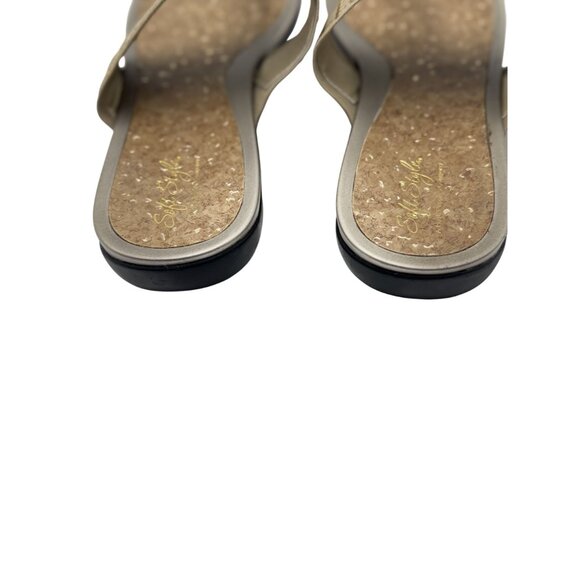 Soft Style Hush Puppies Womens 9.5 Gold Studded Slip-On Adjustable Strap - Picture 10 of 13